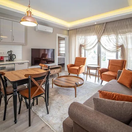 Appartamento Comfortable Flat With Shared Pool Backyard And A Refreshing Balcony In Dalaman